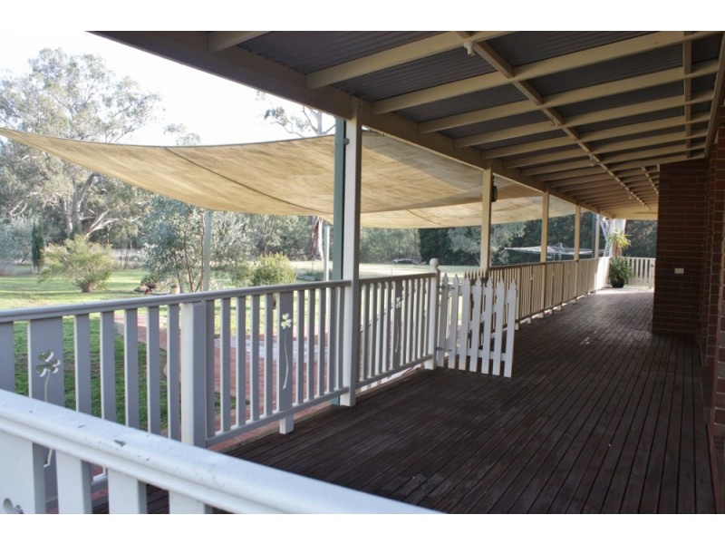87 DONALDSON DRIVE, Broadford VIC 3658
