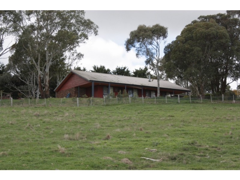 52 Grahams Track, Lancefield VIC 3435