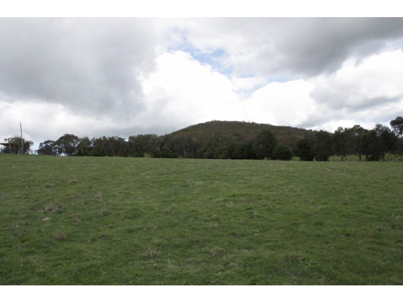 52 Grahams Track, Lancefield VIC 3435