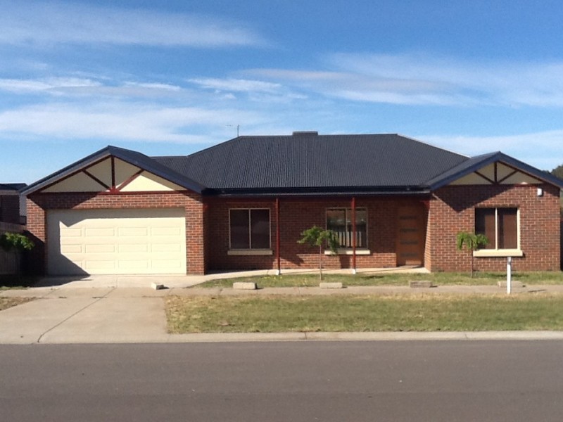 34 Natures Run, Kilmore VIC 3764