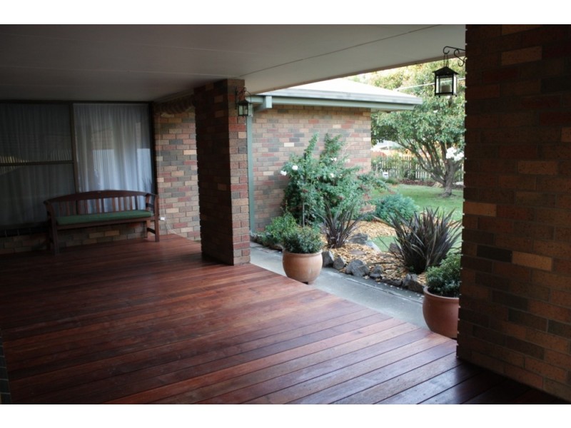 6 First Street, Broadford VIC 3658