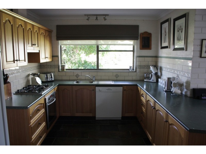 6 First Street, Broadford VIC 3658