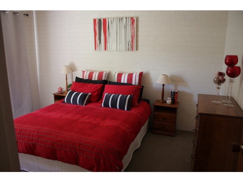 6 First Street, Broadford VIC 3658