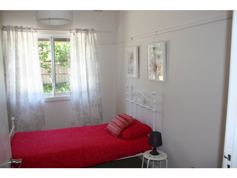 83 HAMILTON STREET, Kilmore VIC 3764
