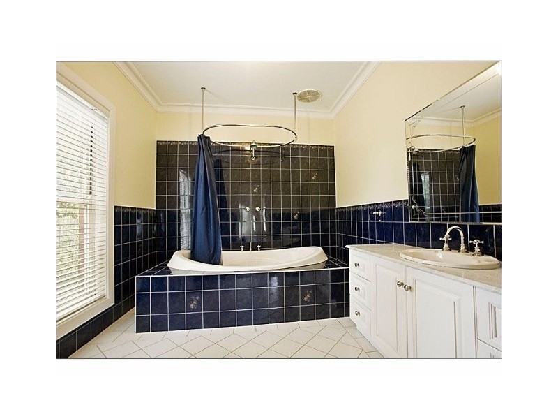 9 Moore Court, Kilmore VIC 3764