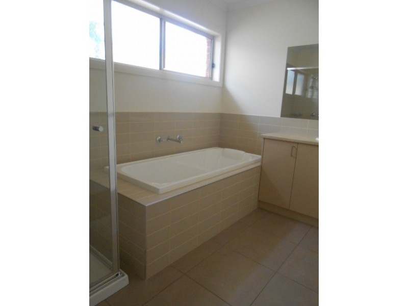 17A Pinniger Street, Broadford VIC 3658