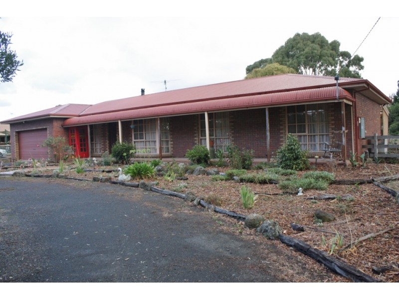 10 Johnson Court, Kilmore VIC 3764