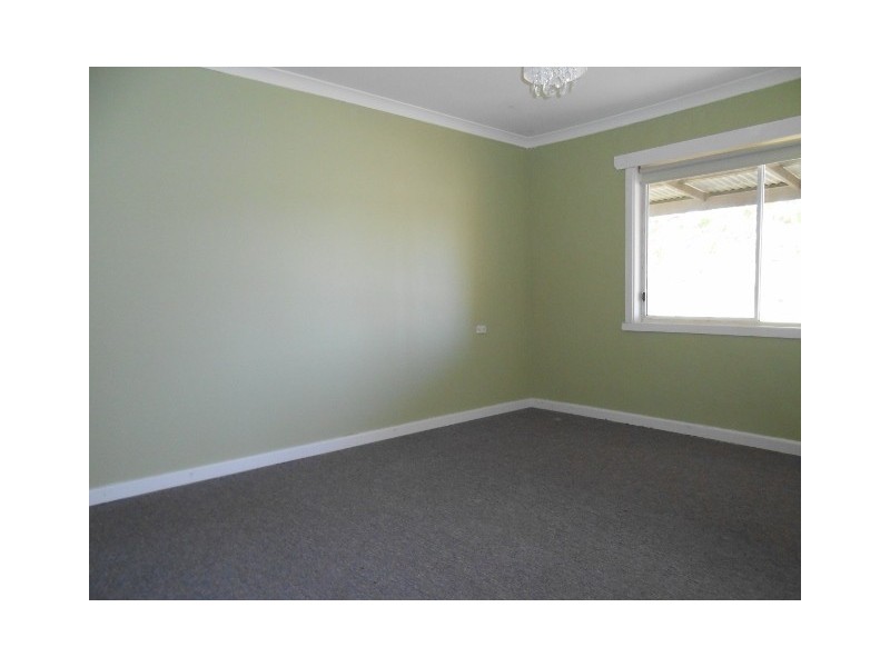 42 Pinniger Street, Broadford VIC 3658