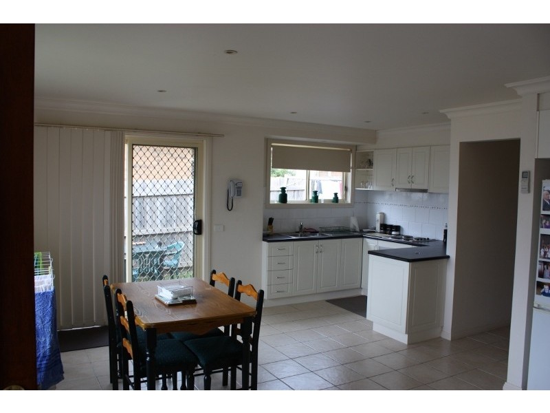 1and2/35b George Street, Kilmore VIC 3764