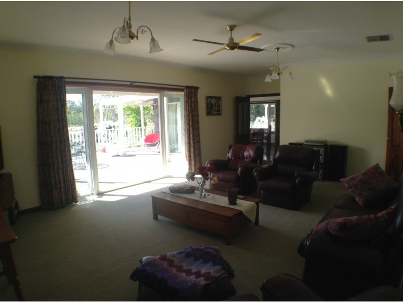 .67 Redbank Road, Seymour VIC 3660