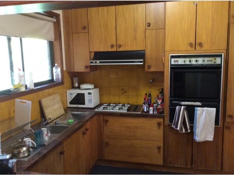 58 Highlands Road, Seymour VIC 3660