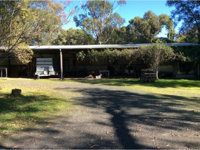 58 Highlands Road, Seymour VIC 3660