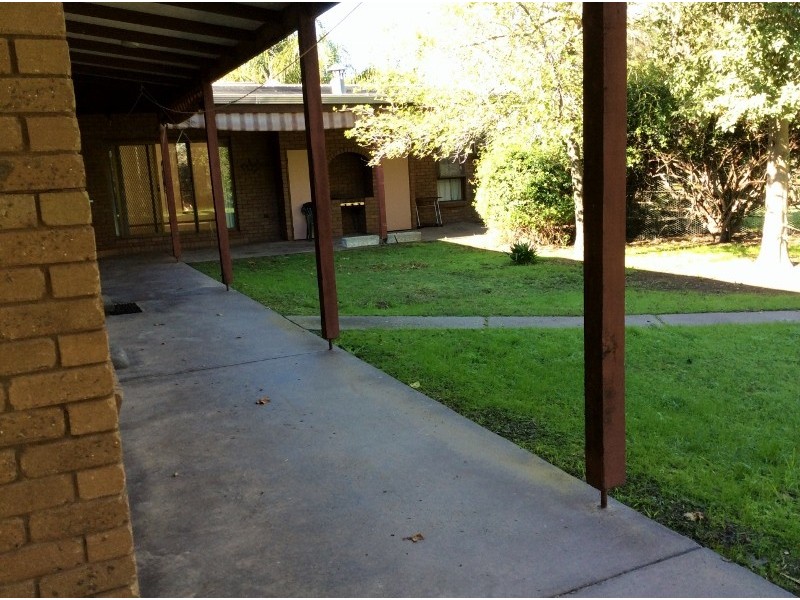 58 Highlands Road, Seymour VIC 3660