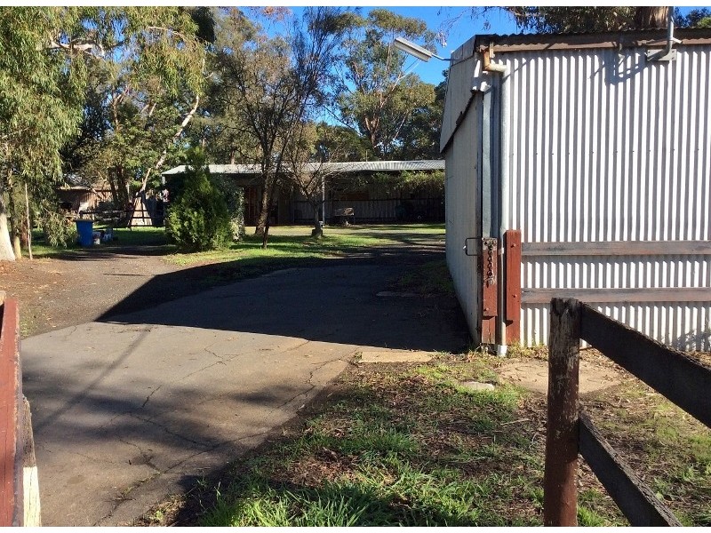 58 Highlands Road, Seymour VIC 3660