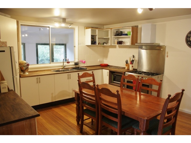 22 RANGE ROAD, Heathcote Junction VIC 3758