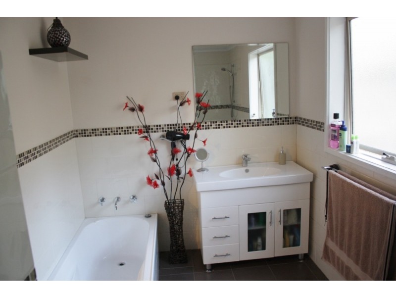 22 RANGE ROAD, Heathcote Junction VIC 3758