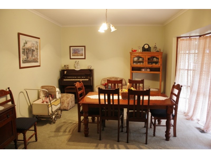 10 JOHNSON COURT, Kilmore VIC 3764