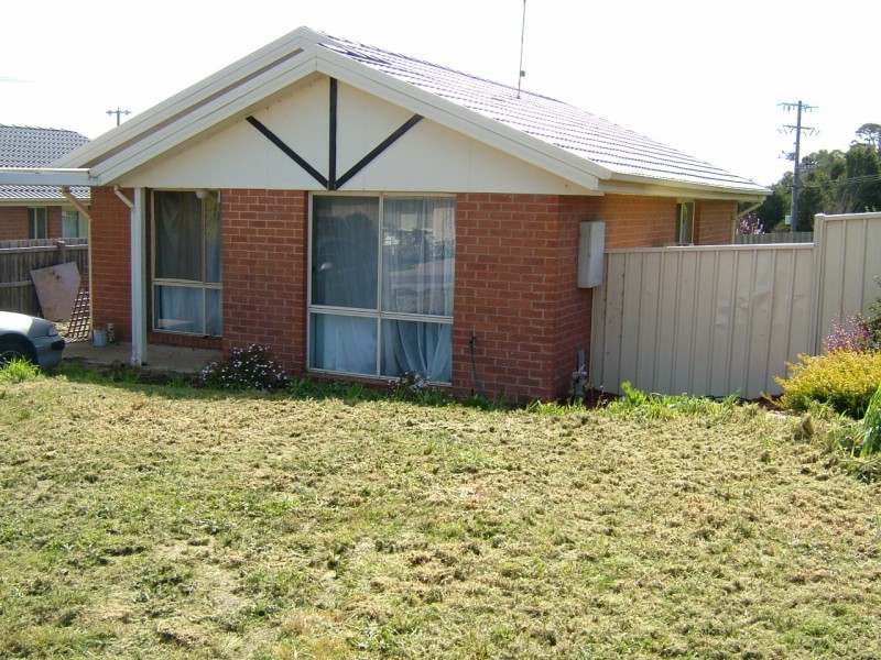 2/1 Jandarew Court, Kilmore VIC 3764