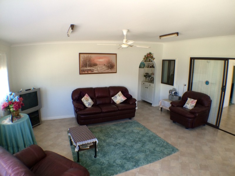 16 Delhi Street, Seymour VIC 3660