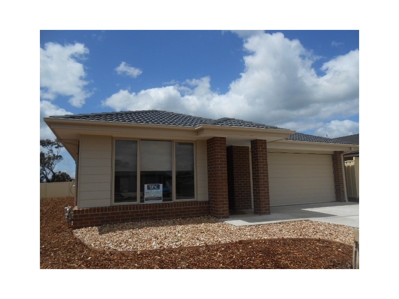 38 Mikada Blvd, Kilmore VIC 3764