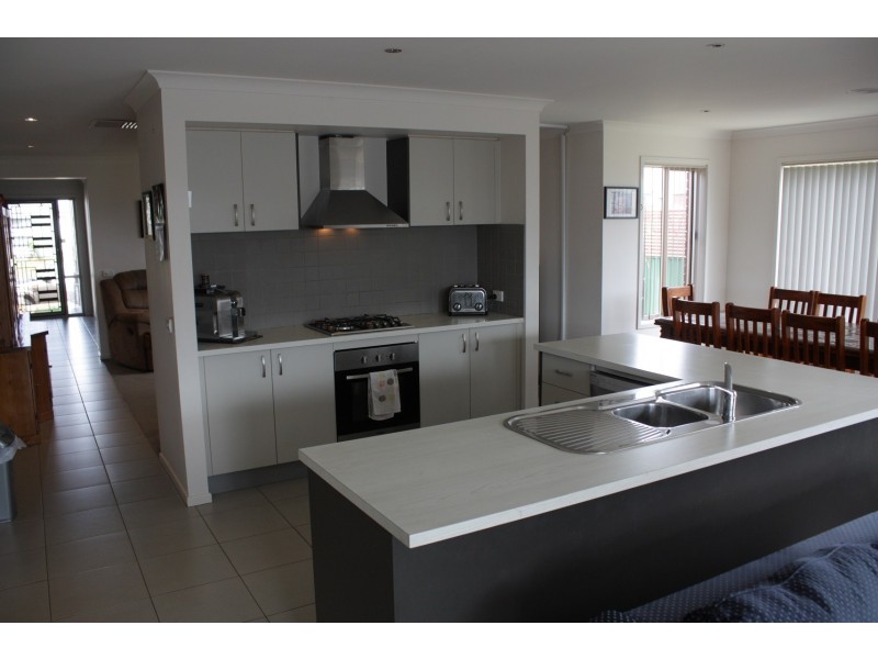 43 Chrystobel Way, Kilmore VIC 3764