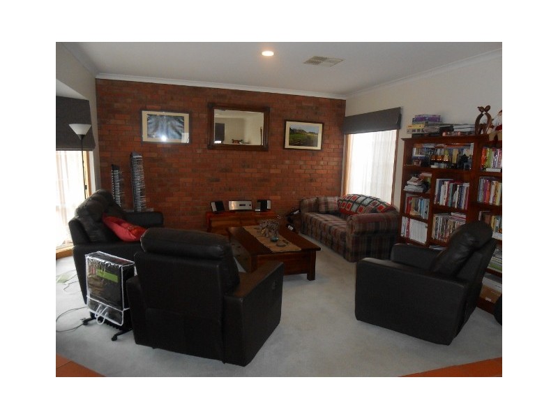 29 Hopkins Way, Wallan VIC 3756