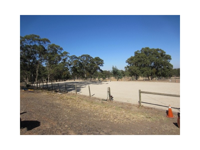 30 Box Forest Rd, Broadford VIC 3658