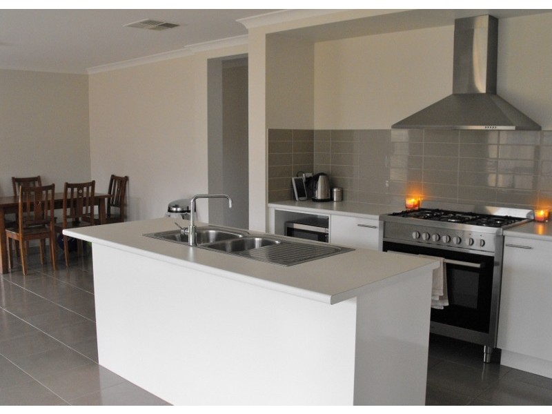 2 O’Hara Drive, Seymour VIC 3660