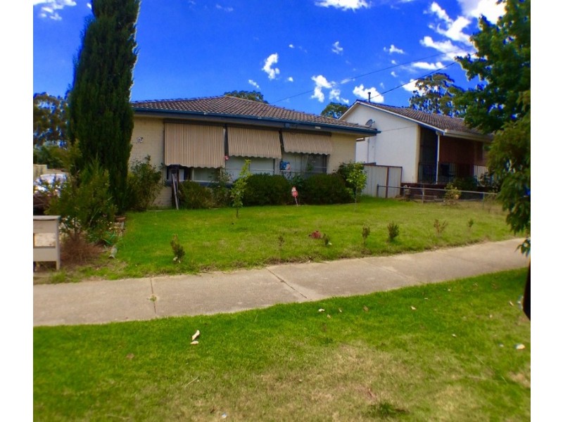 22 Martindale Cres, Seymour VIC 3660