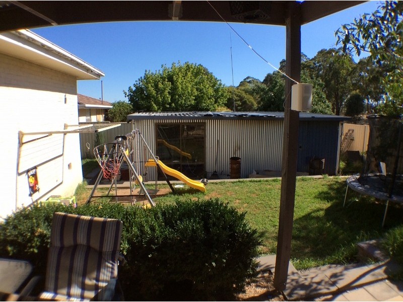 22 Martindale Cres, Seymour VIC 3660