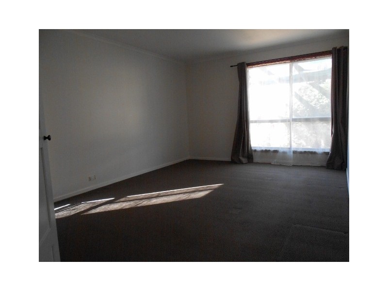 7 Sutherland Street, Broadford VIC 3658