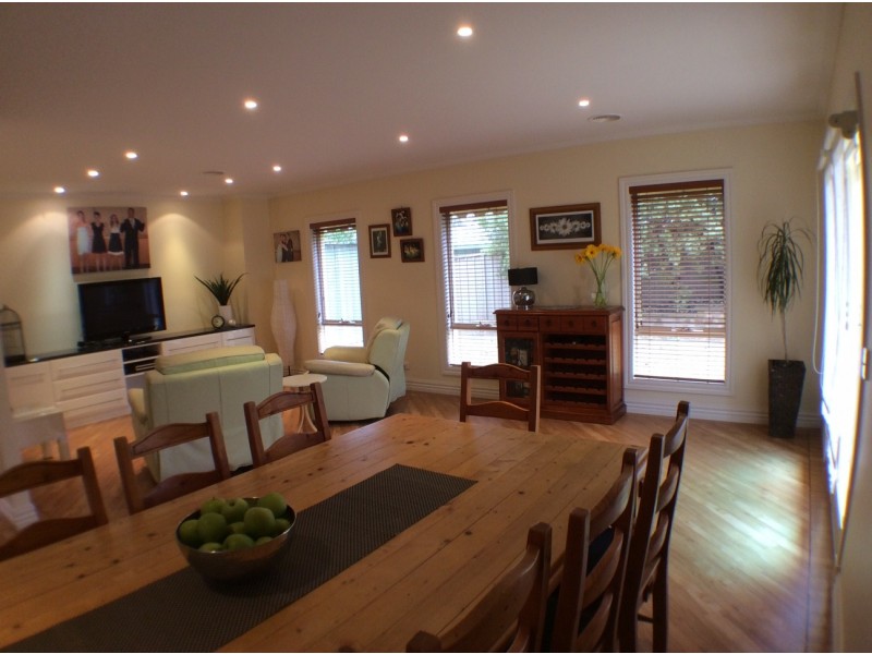 5 Head Crt, Seymour VIC 3660