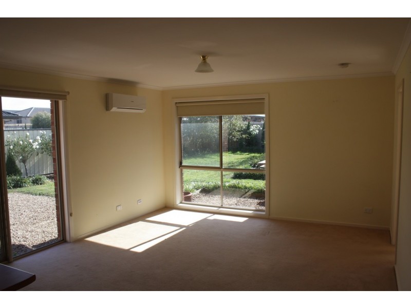 36 Almond Ave, Wallan VIC 3756