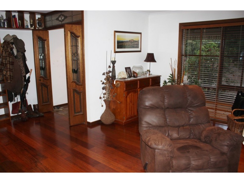 81 Donaldson Drive, Broadford VIC 3658