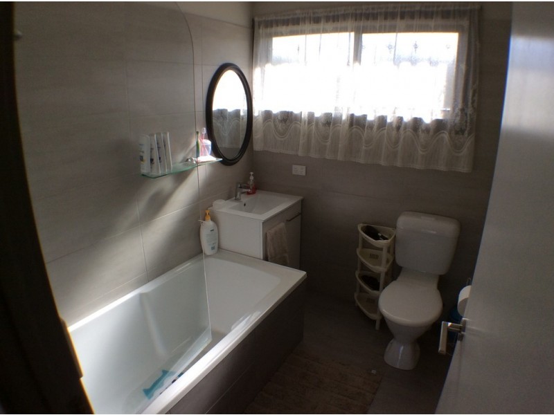 13 Hickey Court, Seymour VIC 3660