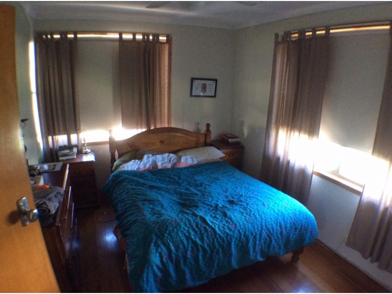 8 Clarke Street, Seymour VIC 3660