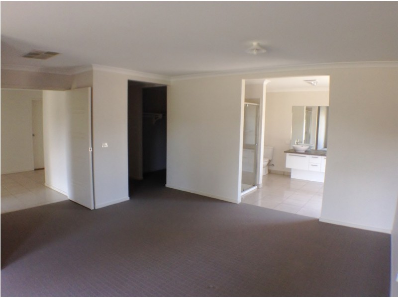 2 O’Hara Drive, Seymour VIC 3660