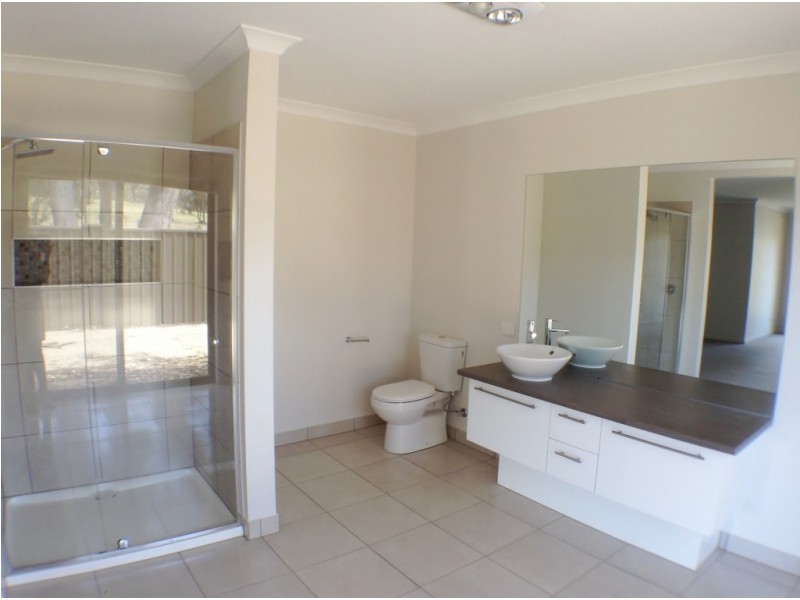 2 O’Hara Drive, Seymour VIC 3660