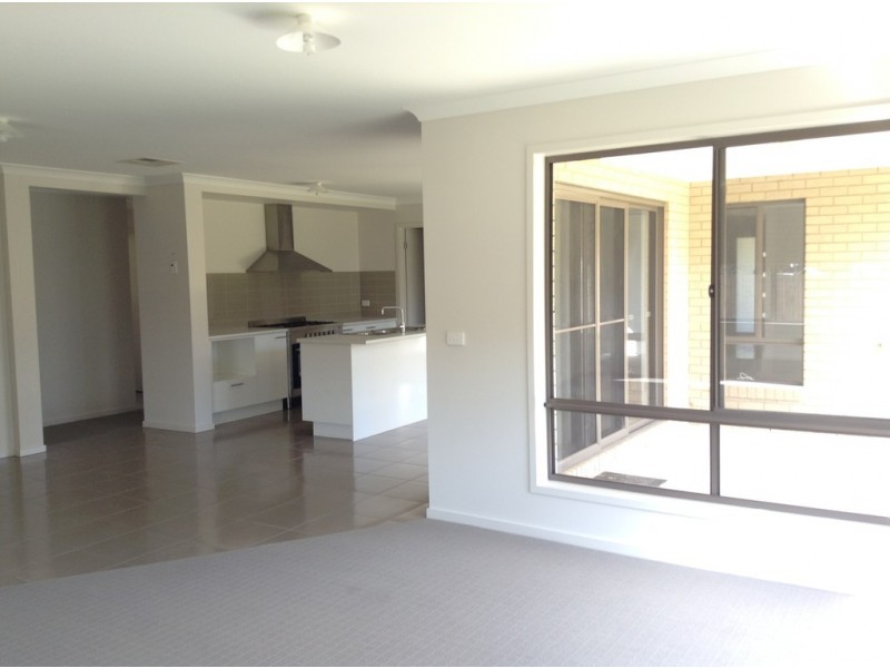 2 O’Hara Drive, Seymour VIC 3660