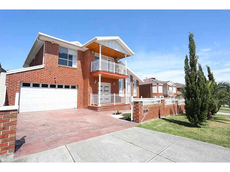 5 Wise Way, Roxburgh Park VIC 3064
