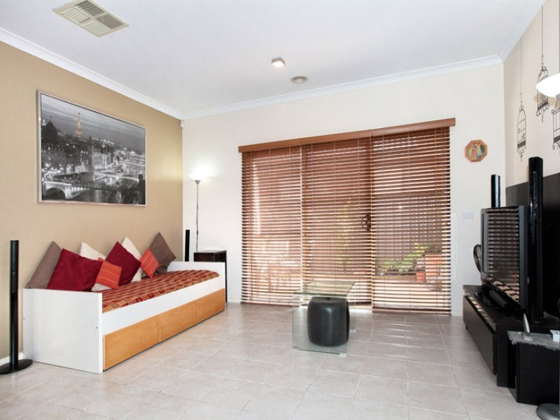 32 Ardsley Circuit, Craigieburn VIC 3064