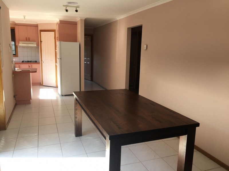 11 MOLINEUX WAY, Roxburgh Park VIC 3064