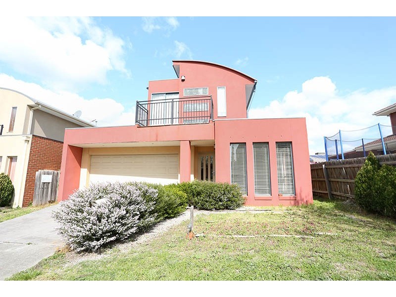 27 Flowerdale Crescent, Roxburgh Park VIC 3064