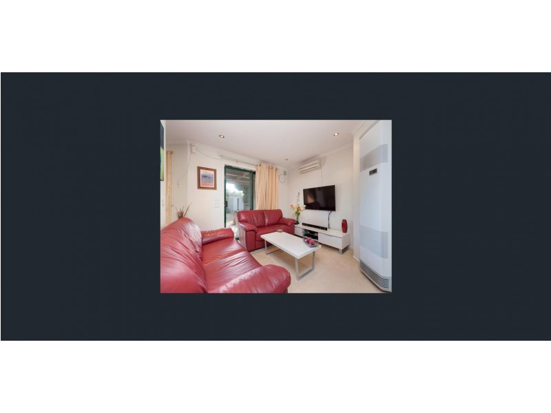 13 Mclaurin Ave, Roxburgh Park VIC 3064