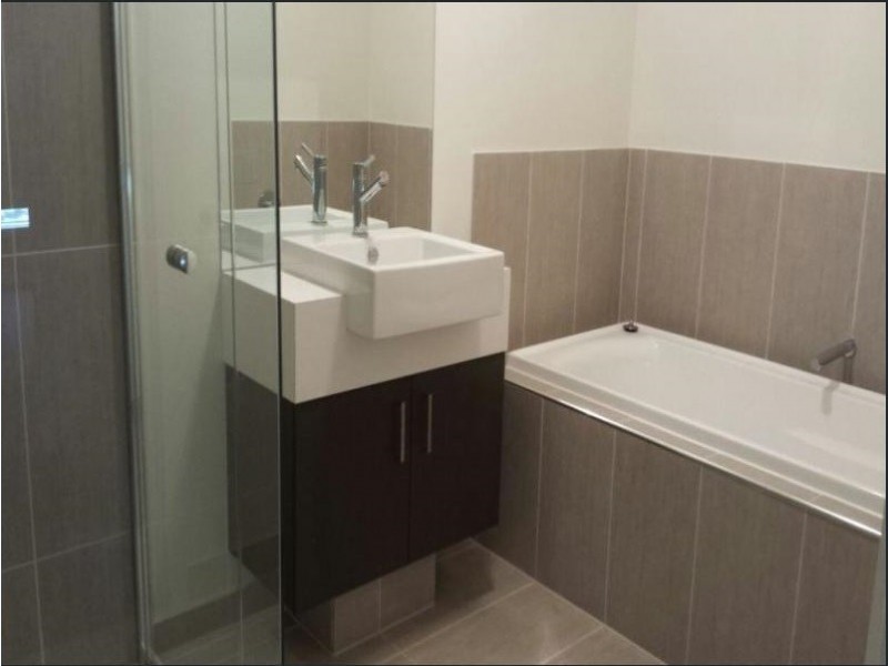 58 Sahi Crescent, Roxburgh Park VIC 3064