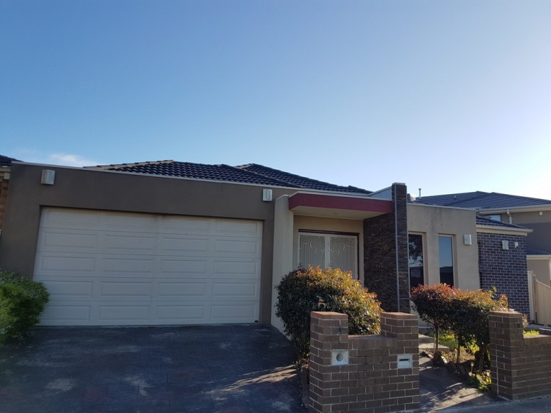 88 Lakeside Drive, Roxburgh Park VIC 3064