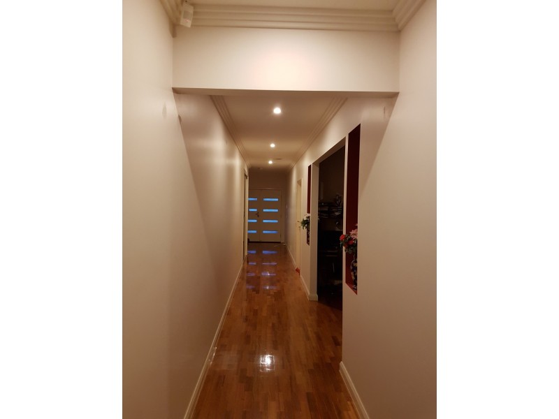 88 Lakeside Drive, Roxburgh Park VIC 3064