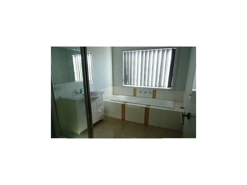 26 Westerfolds Loop, Craigieburn VIC 3064