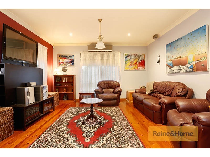 40 Pickersgill Crescent, Roxburgh Park VIC 3064