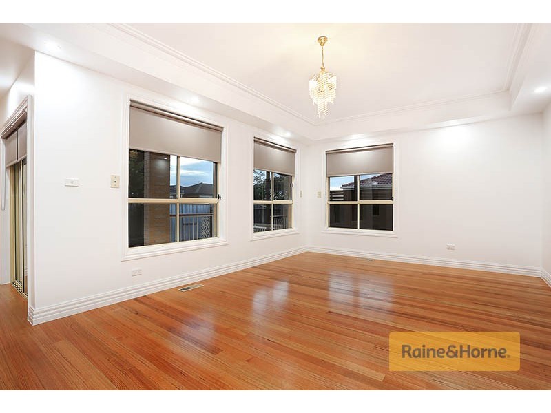 1 Harrower Street, Roxburgh Park VIC 3064